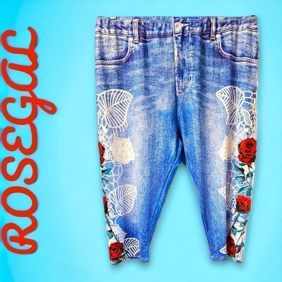 NEW ROSEGAL Plus Size Floral 3D Denim Print Rose Capri Jeggings. - Picture 1 of 14